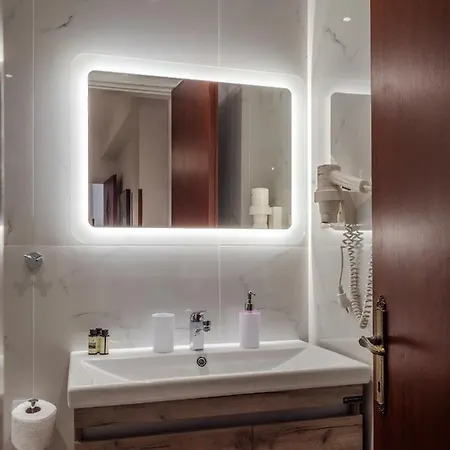 Pandora's Corfu * アギオス・ゴルディオス